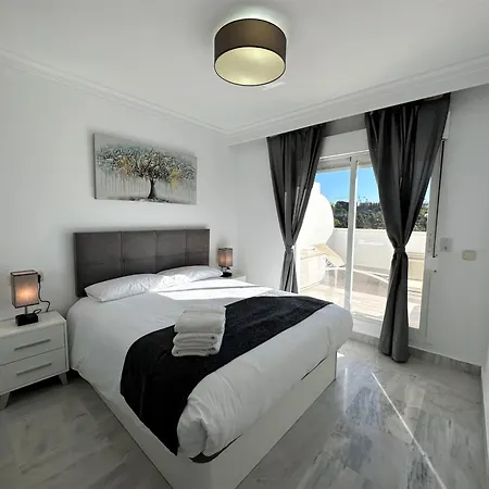 Serinamar Dama De Noche Apartment Marbella