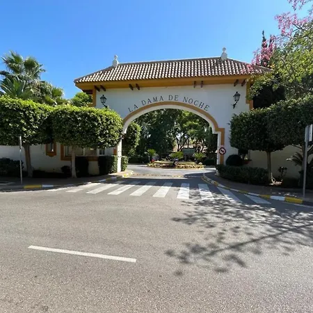 شقة Serinamar Dama De Noche *